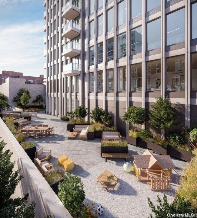 Building Photo - 136-18 Maple Ave