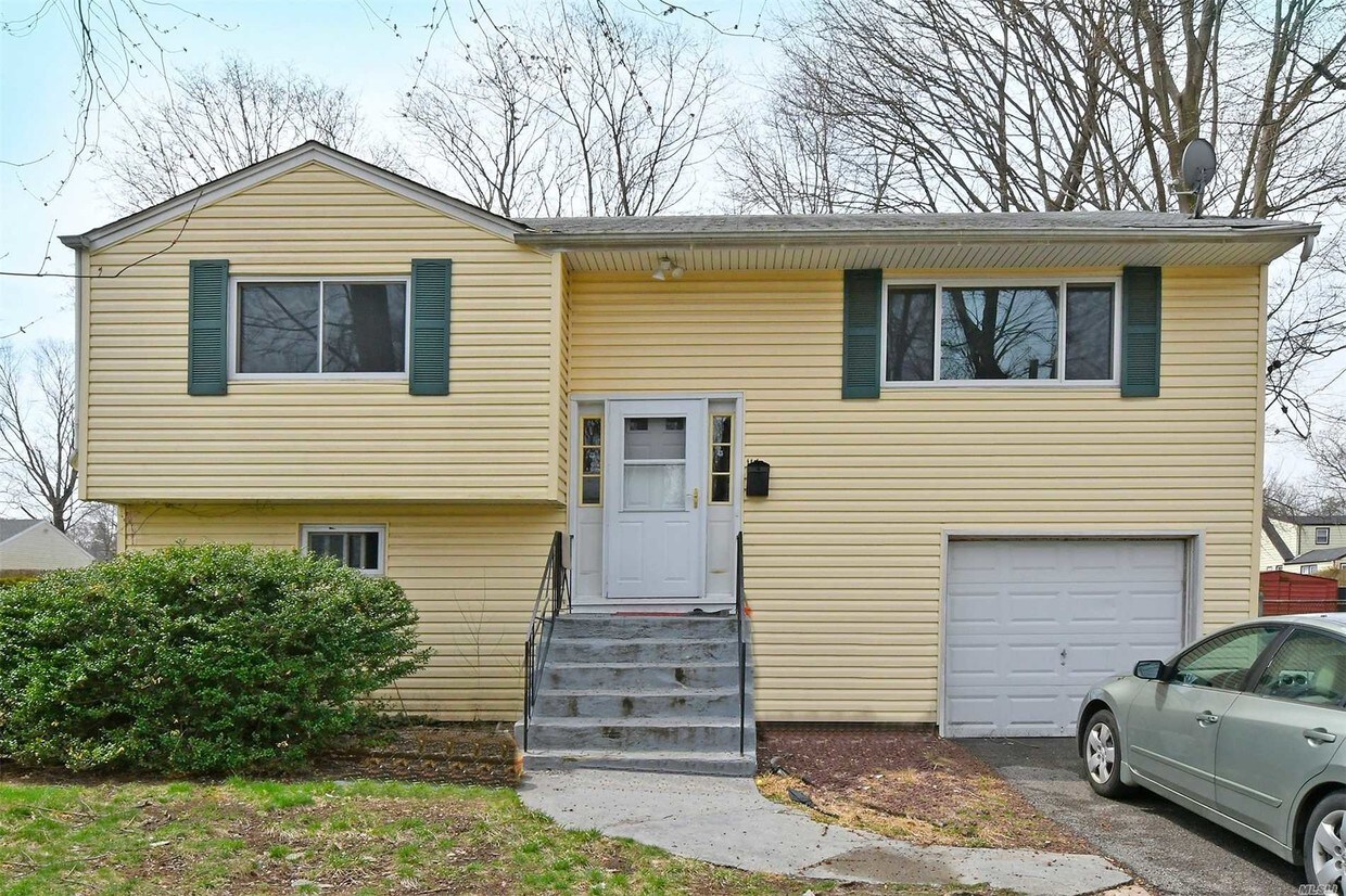 Primary Photo - 115 6th Ave