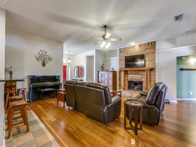 Foto del edificio - 509 Baltusrol Cir