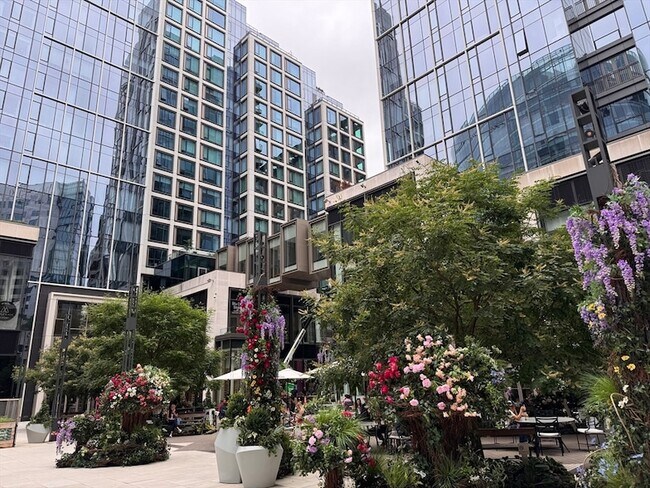 Foto del edificio - 135 Seaport Blvd