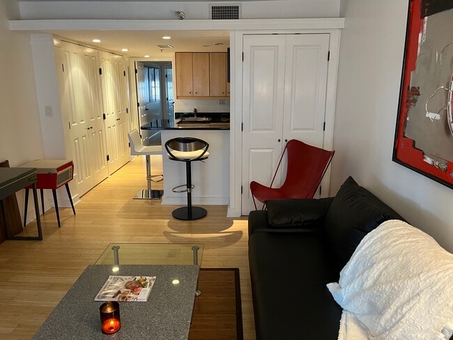 Foto del edificio - 37 Hiawassee St