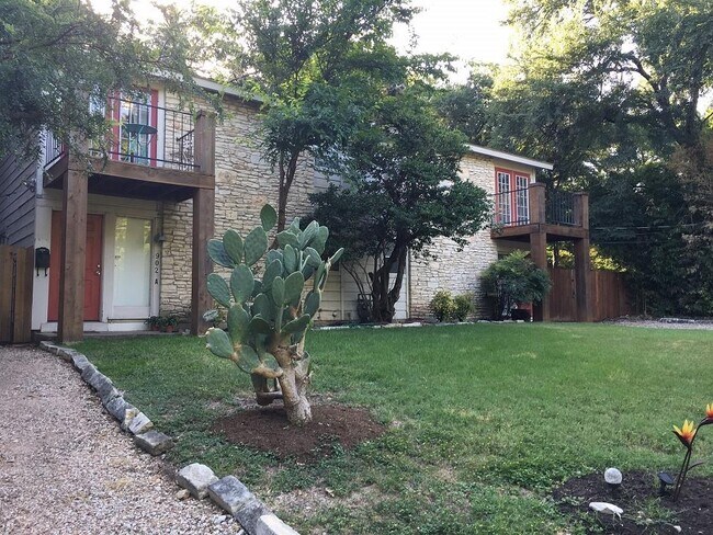 Foto del edificio - 902 Meriden Ln