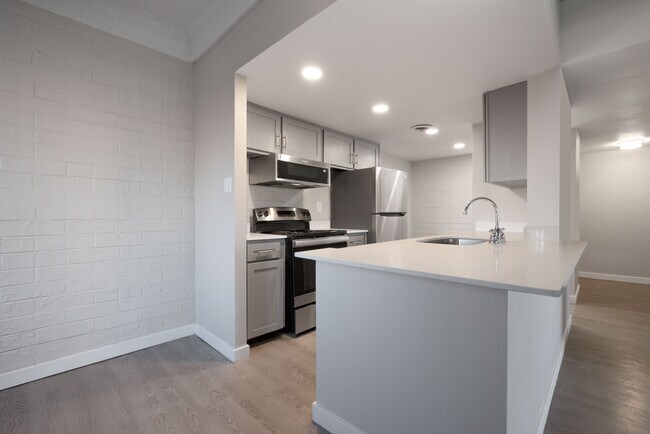 Foto del edificio - Uptown Square