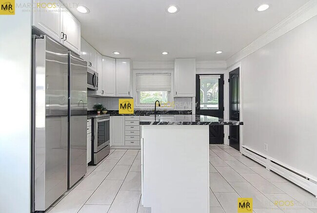 Foto del edificio - 239 Trenton St