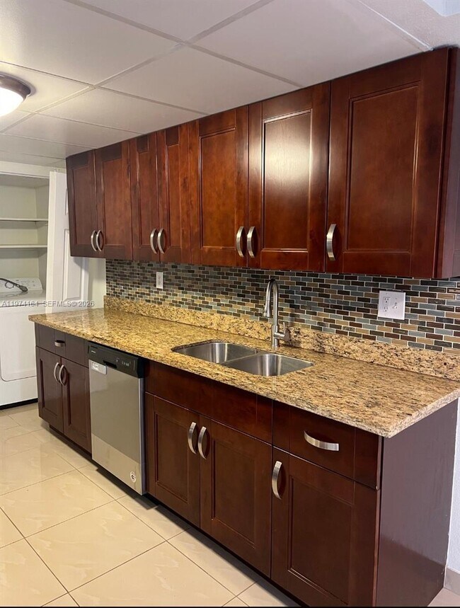 Foto del edificio - 3928 SW 67th Way