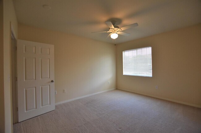 Building Photo - 6529 Emerald Dunes Dr