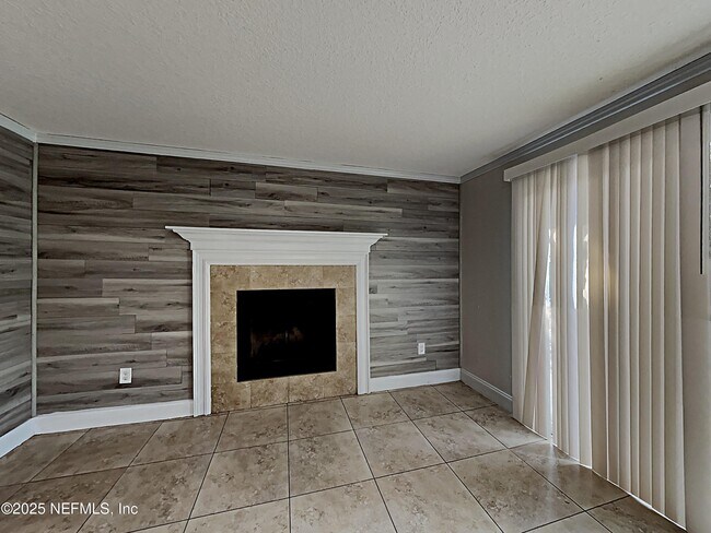 Building Photo - 3169 Indian Dr
