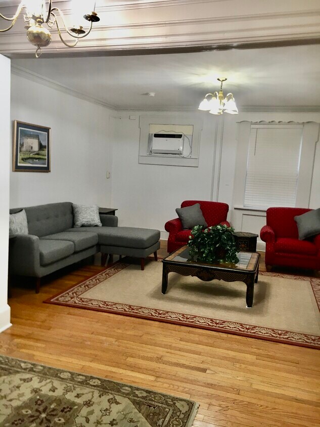Living Room - 3313 NY-343