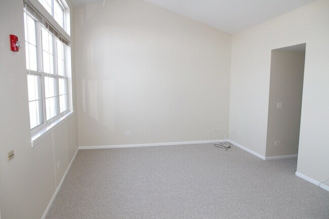 Building Photo - 2235 Waterleaf Ct