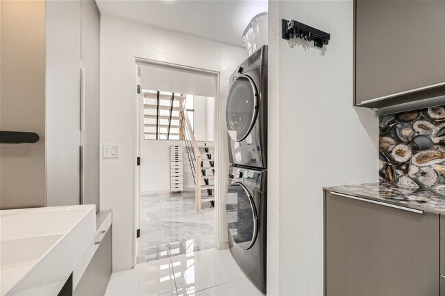 Foto del edificio - Golf Course Views from LVCC home