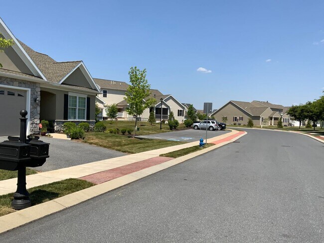 Building Photo - 3 br, 2.5 bath House - 1365 WORTHINGTON DR