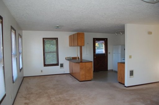 Building Photo - 1102 SE Umatilla St