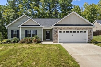 Building Photo - 207 Southwick Ct