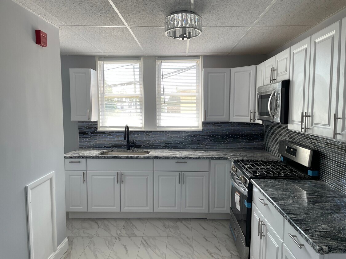 7737 Walker St, Philadelphia, PA 19136 Townhome Rentals in