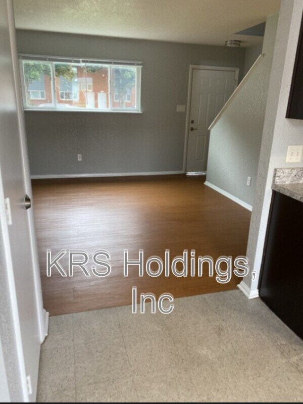 Building Photo - 4259 Newsome Dr