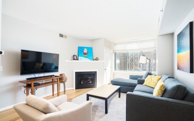 Photo - 851 N Glebe Rd Apartment