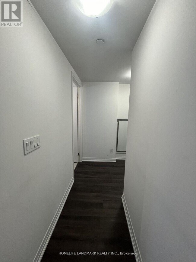 Photo du bâtiment - 8 Mercer St