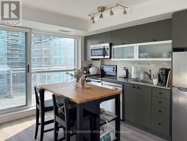 Photo du bâtiment - 100 Western Battery Rd