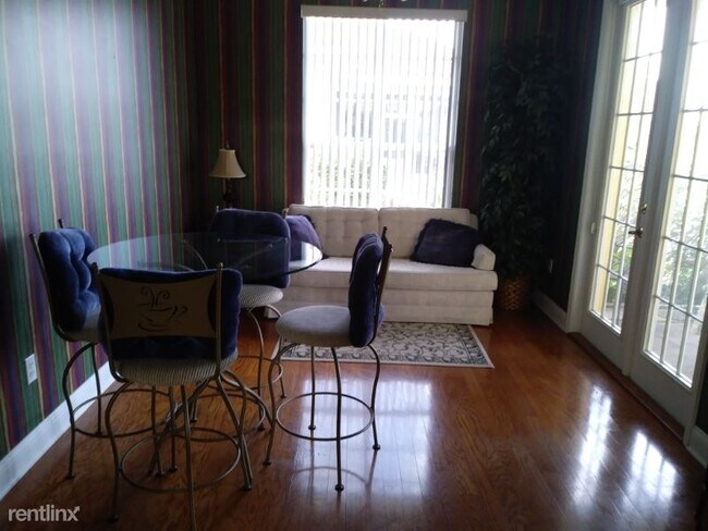 Foto del edificio - 2 br, 2 bath House - 250 Lake Region Blvd S