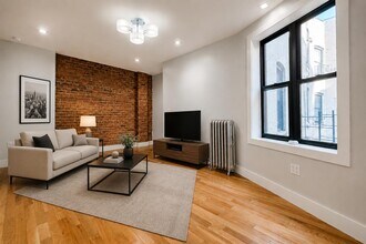 Building Photo - 54 Vermilyea Ave