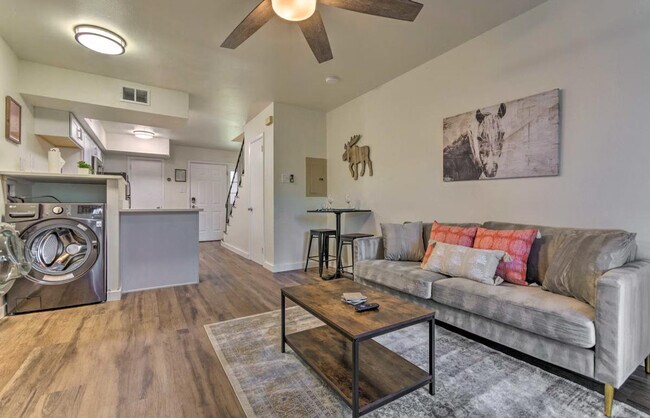 Foto del edificio - 4015 W 7th St