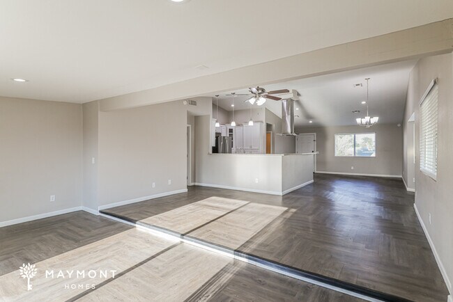 Foto del edificio - 6080 S Springbrook Dr
