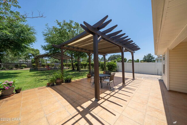 Foto del edificio - 420 Water Oak Cir