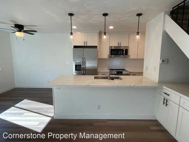 Building Photo - 2 br, 1 bath House - 240 Watson Dr #2