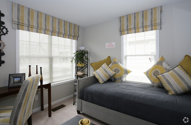 Interior Photo - Autumn Hills