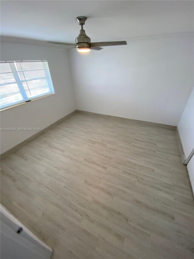 Foto del edificio - 3019 SW 68th Terrace