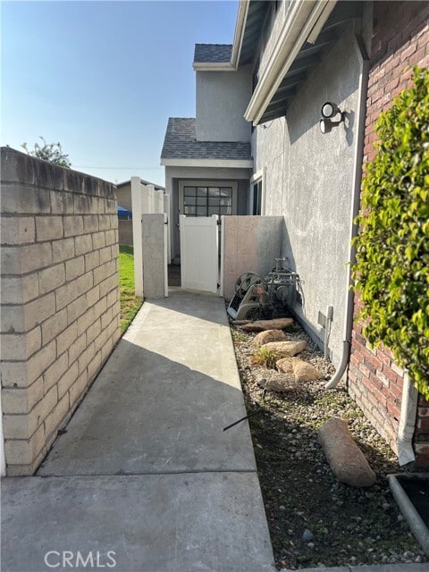 Building Photo - 9244 Ramona St