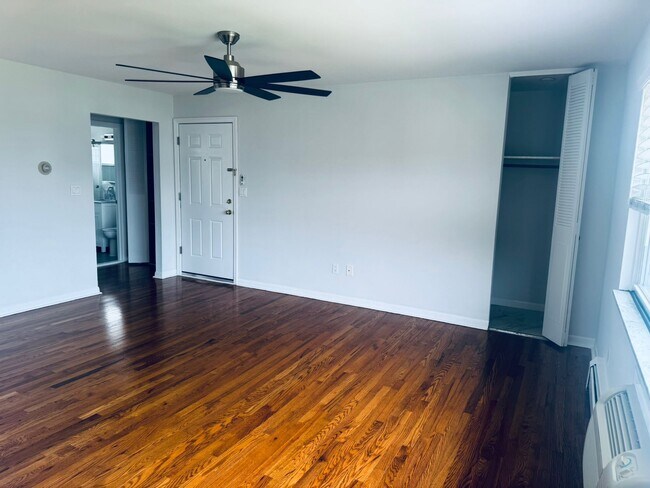 Foto del edificio - 100 Bergen Blvd
