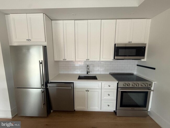 Building Photo - 500 South St