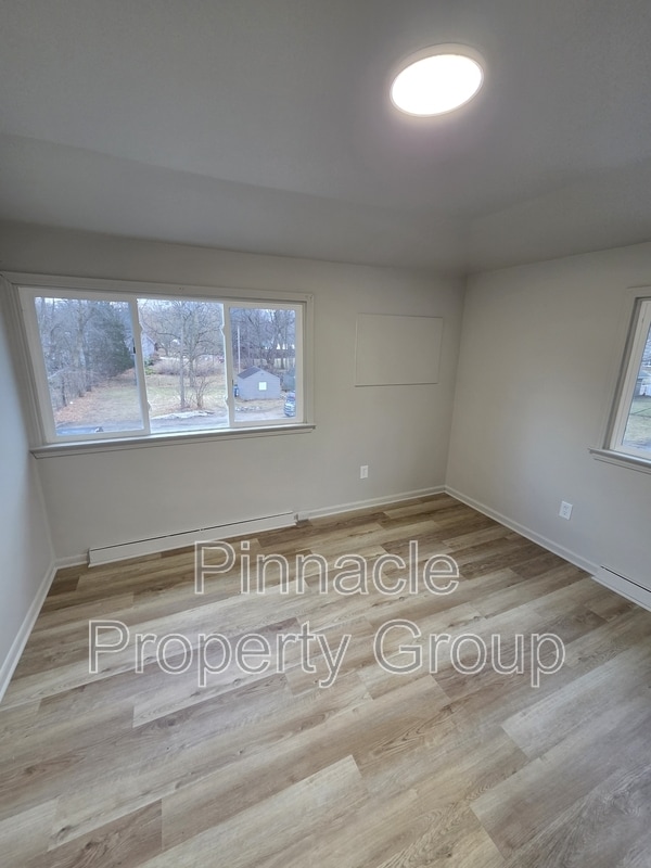 Building Photo - 834 N Leroy St