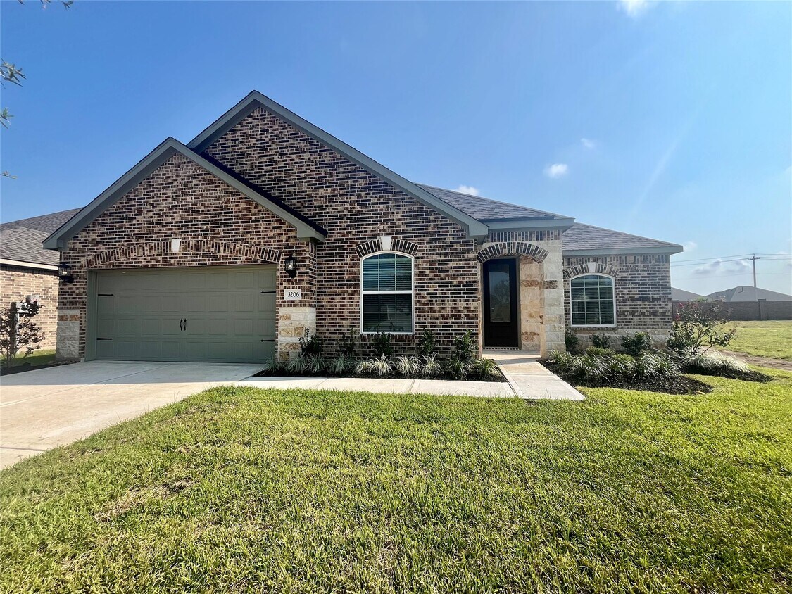 Foto principal - 3206 Banyan Dr