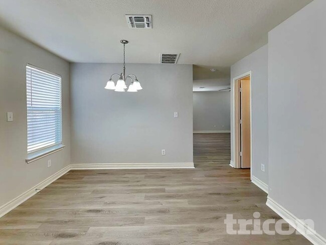 Building Photo - 9707 Marbach Bend