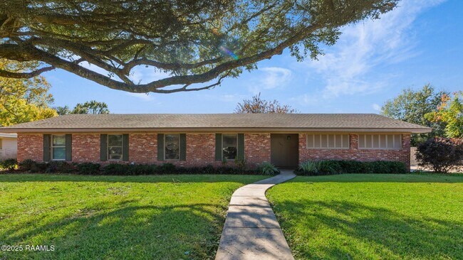 Foto del edificio - 101 Alonda Dr