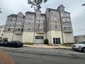 Building Photo - 54 Polk St