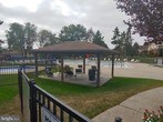 Foto principal - 104 Hopkins Ct