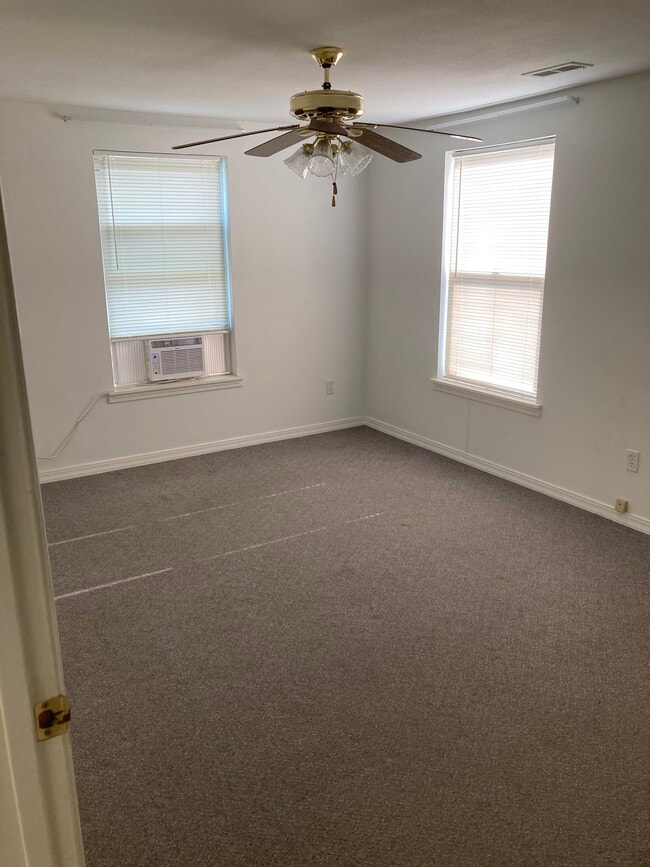 Building Photo - 8810 W Cory Ln