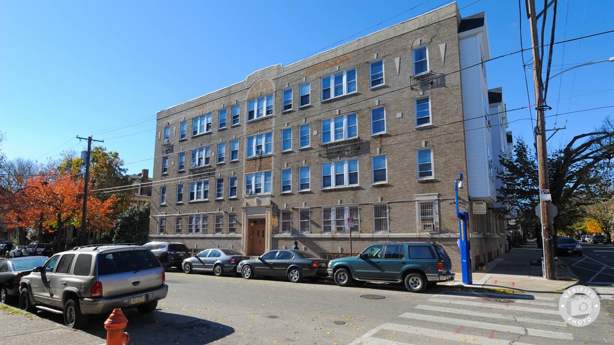 Camelot Apartments - Apartments in Philadelphia, PA | Apartments.com