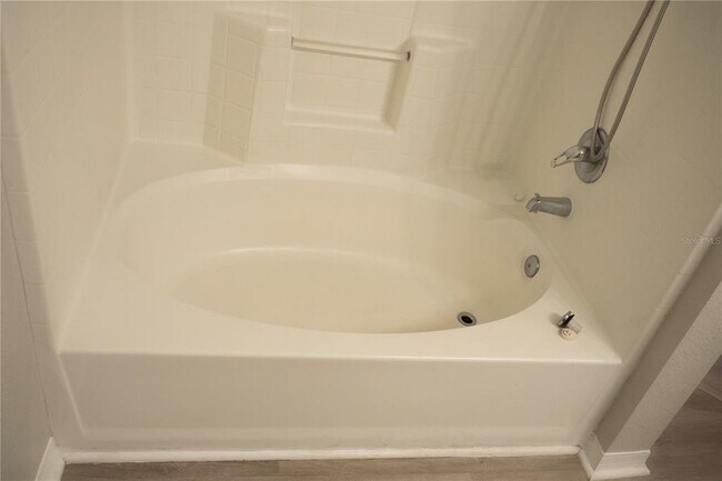Building Photo - 834 Grand Regency Pointe