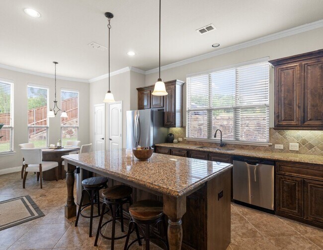 Foto del edificio - 3000 Waterglen Dr