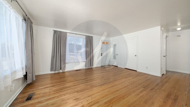 Foto del edificio - Single Family Home located in Audubon Gardens