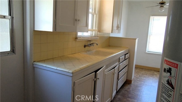 Foto del edificio - 5917 Primrose Ave