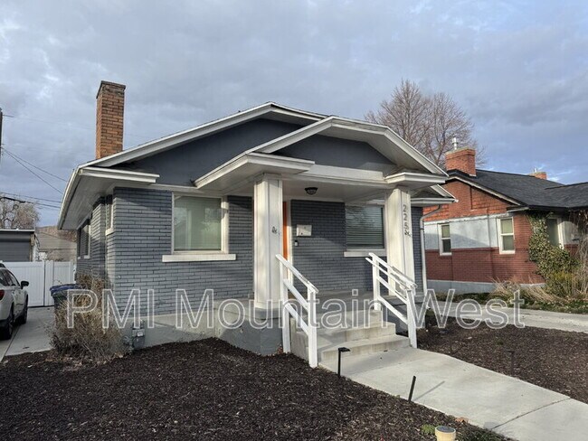 Building Photo - 225 Williams Ave S