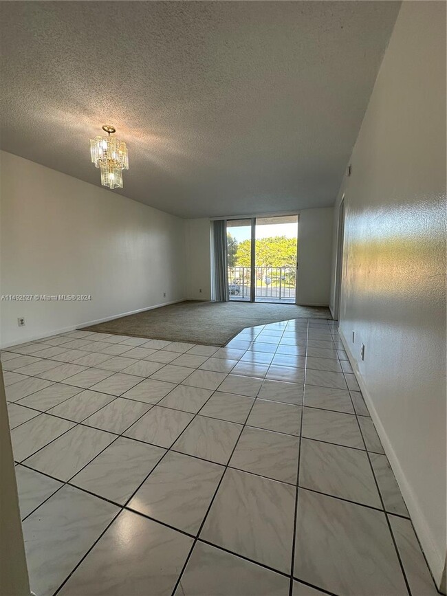 Building Photo - 500 Executive Center Dr