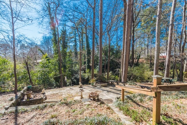Building Photo - 3047 Dove Way