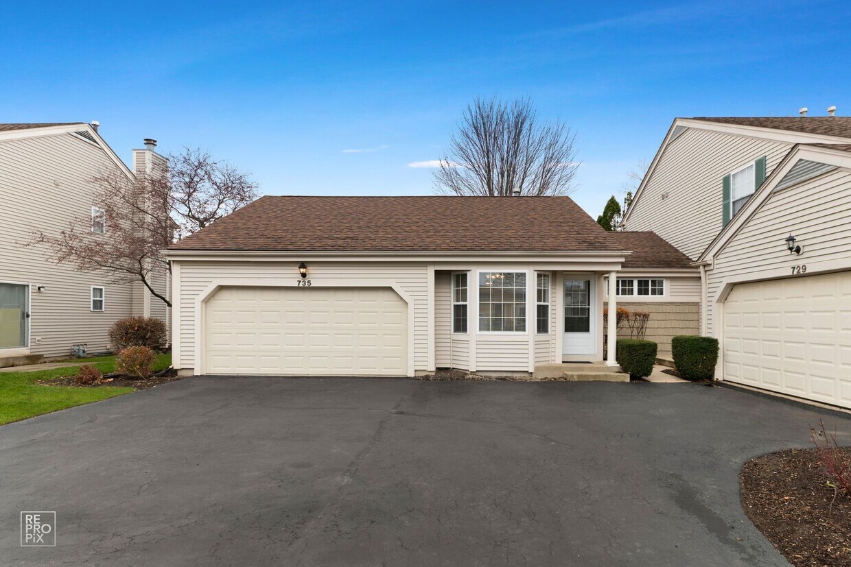 TOTALLY UPDATED Gorgeous 2 Bed 1 Bath 2 C... - TOTALLY UPDATED  Gorgeous 2 Bed 1 Bath 2 C...
