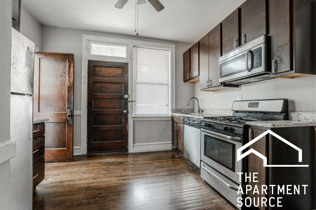 Foto principal - 3827 N Drake Ave